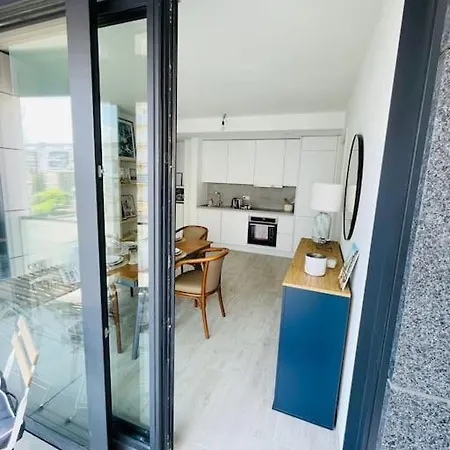 Cosy 1 Bedroom Flat In Center With Terrace *