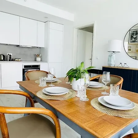 Cosy 1 Bedroom Flat In Center With Terrace Apartment