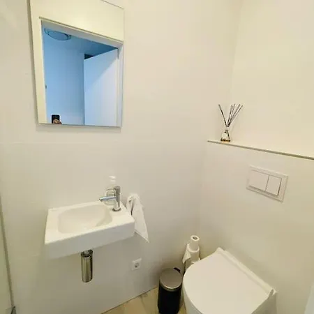 Apartment Cosy 1 Bedroom Flat In Center With Terrace
